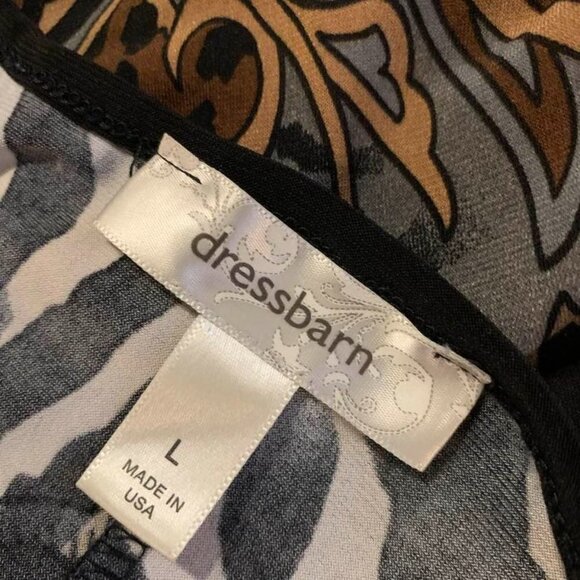 DressBarn. Sz Large. USA. Embellished, Studded, Banded Top. B55 - Picture 5 of 6